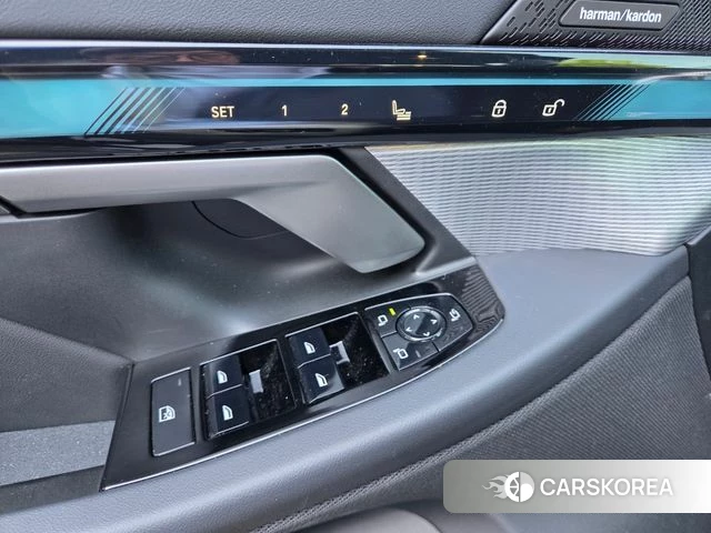 BMW 5 Series (G60) id 4532913 из Кореи 10