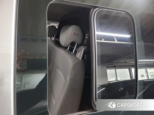 Hyundai The New Grand Starex id 3778758 из Кореи 10