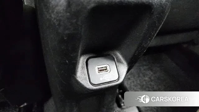 Jeep Renegade id 3656270 из Кореи 10