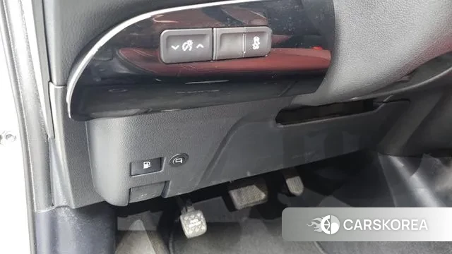 Toyota Prius 4th Generation id 3060987 из Кореи 10