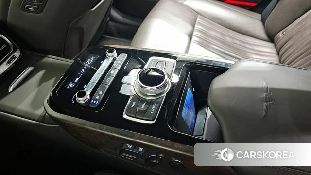 Genesis G90 id 4225435 из Кореи 10