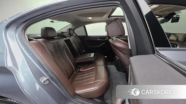 BMW 5 Series (G30) id 3505512 из Кореи 10