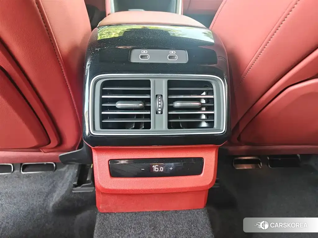 Audi Q5L id 4515566 из Китая 10