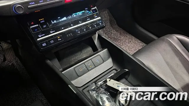 Hyundai Grandeur (GN7) id 2873815 из Кореи 10