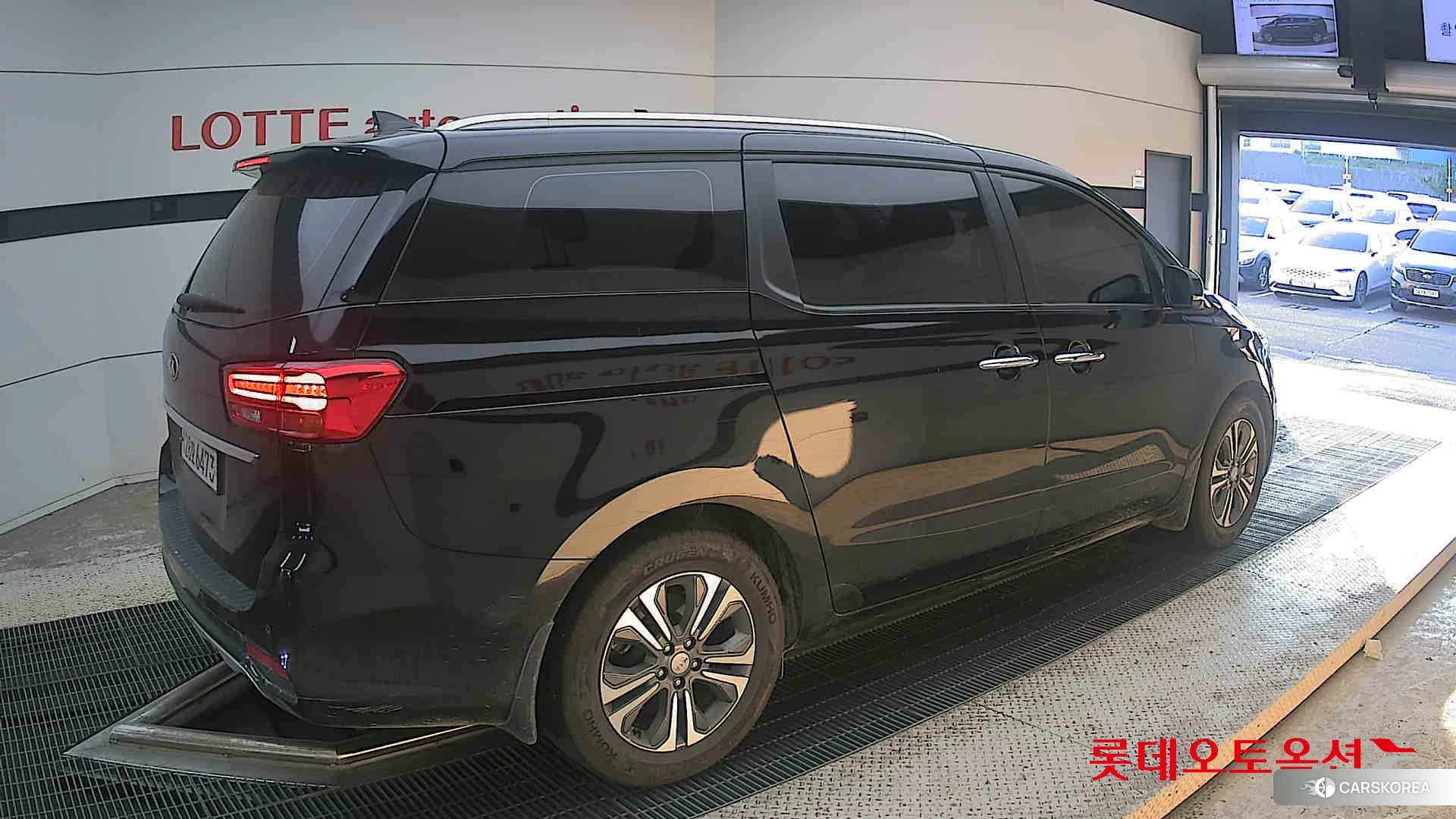 Kia Carnival id 4674183 из Кореи 10