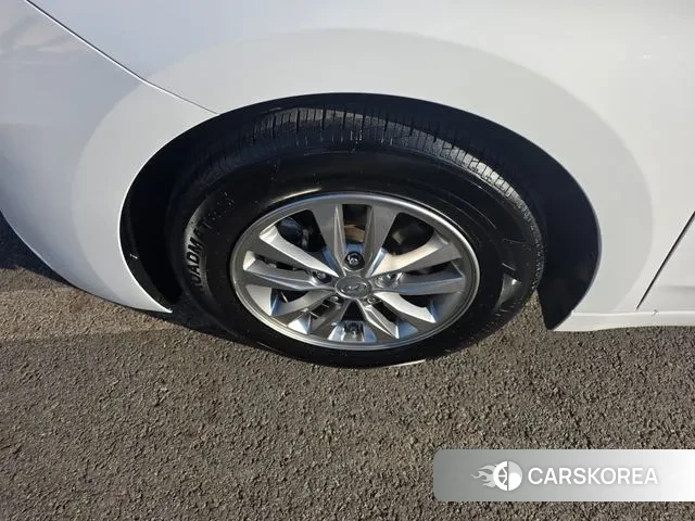 Hyundai The New Avante AD id 3647032 из Кореи 10