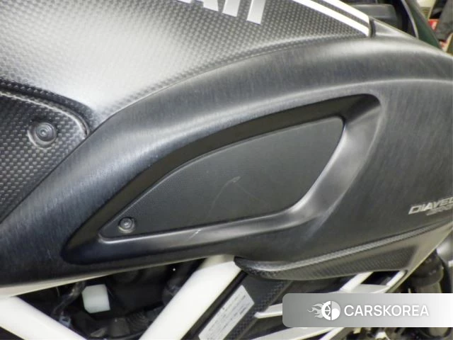 Проданный Ducati DIAVEL AMG id 3997534 из Японии, фото 10