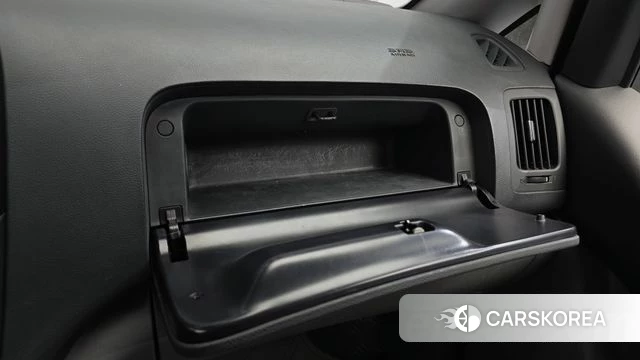 Hyundai The New Grand Starex id 3937226 из Кореи 10