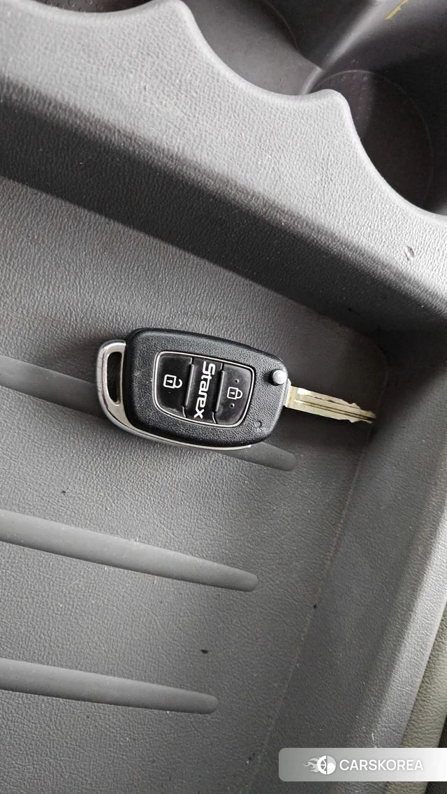 Hyundai The New Grand Starex id 4727890 из Кореи 10
