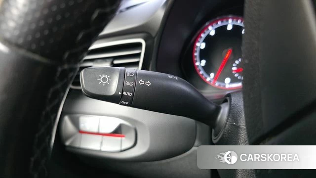 Hyundai Veloster (JS) id 3879795 из Кореи 10