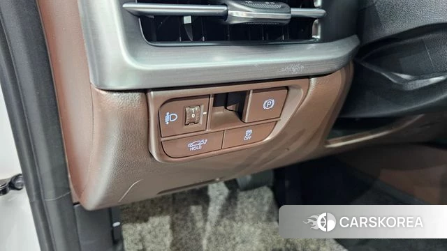 Hyundai Grandeur (GN7) id 4433302 из Кореи 10