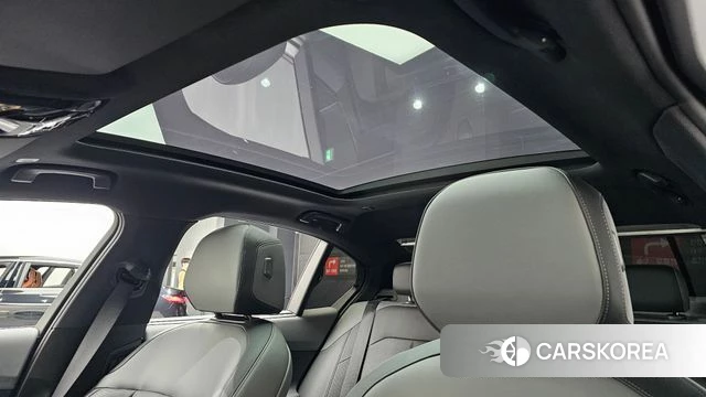 BMW 5 Series (G60) id 3896460 из Кореи 10