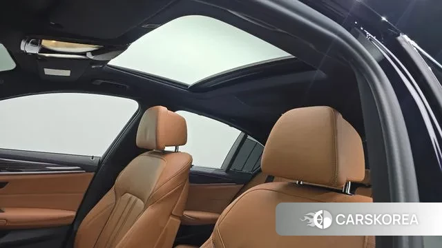 BMW 5 Series (G30) id 3011957 из Кореи 10