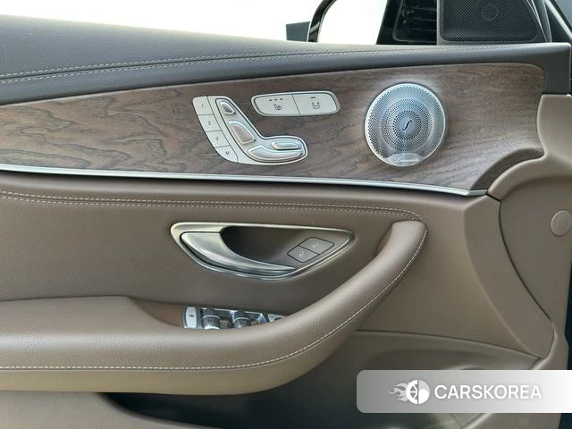 Mercedes-Benz E-class id 4215200 из Китая 10