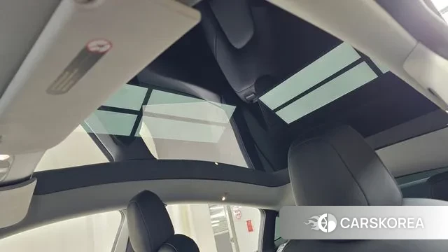 Tesla Model Y id 3508919 из Кореи 10