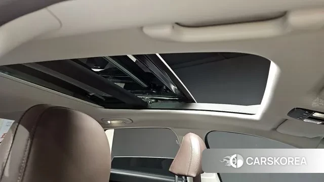 Hyundai Grandeur (GN7) id 3585941 из Кореи 10