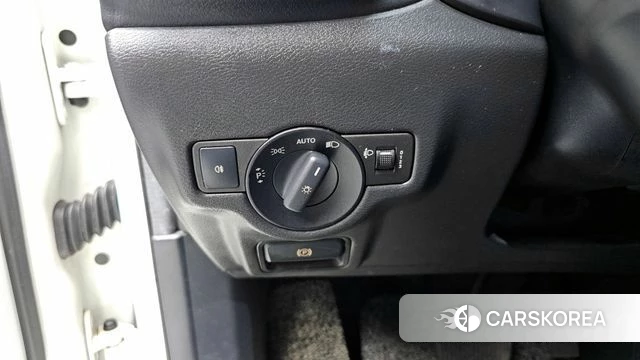 Infiniti Q30 id 4019938 из Кореи 10