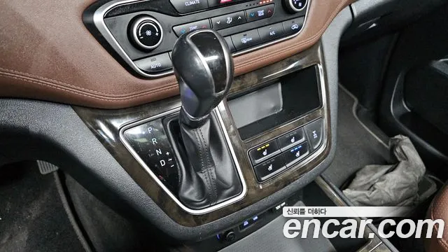 Hyundai The New Grand Starex id 2624340 из Кореи 10