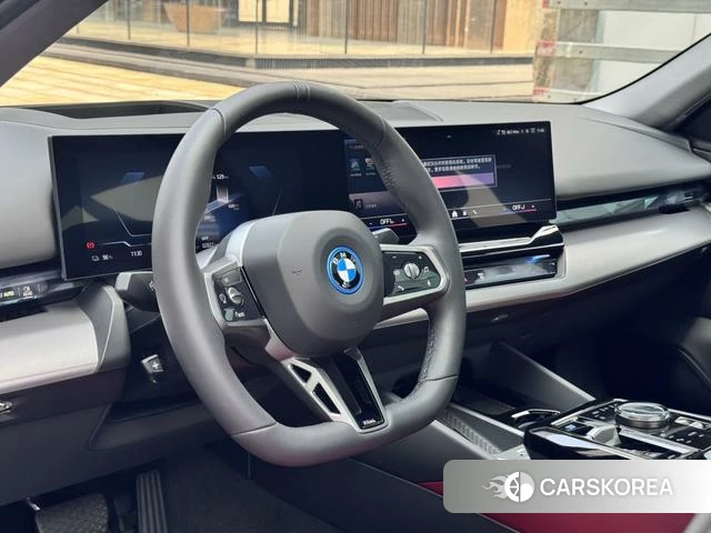 BMW i5 id 3907767 из Китая 10