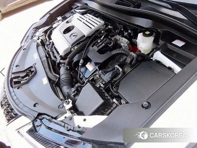 Lexus UX250h id 2978926 из Кореи 10