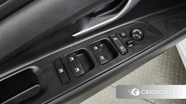 Hyundai Avante (CN7) id 4343920 из Кореи 10