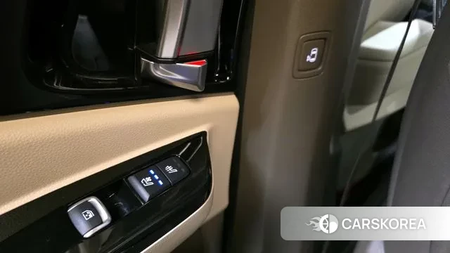 Kia Carnival 4th generation id 3305521 из Кореи 10