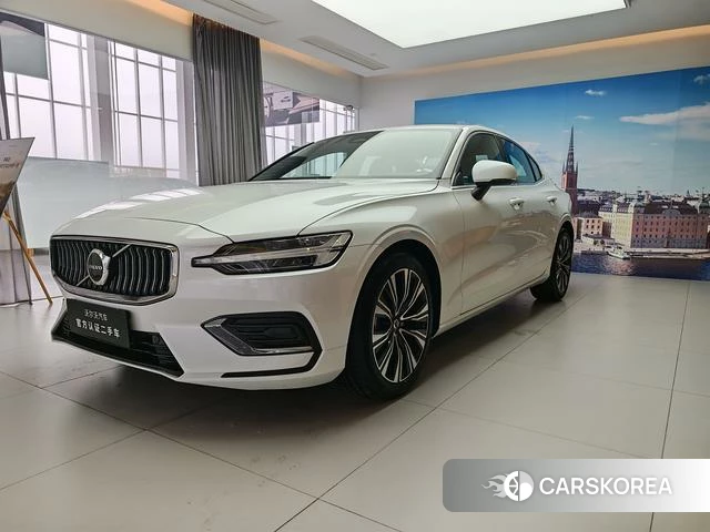 Volvo S60 id 3908073 из Китая 10
