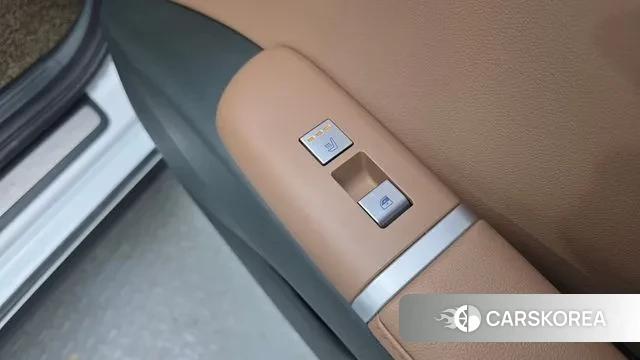 Hyundai Grandeur Hybrid (GN7) id 3619831 из Кореи 10
