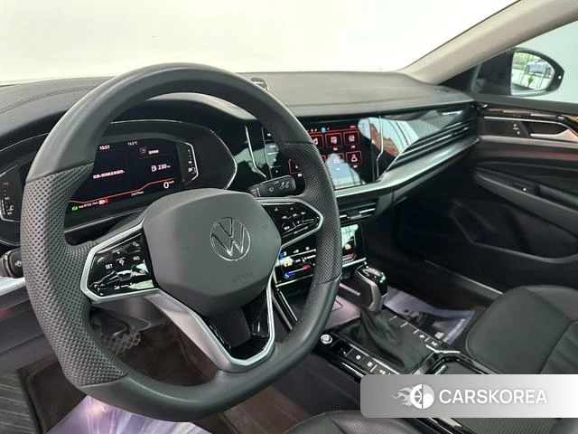 Volkswagen Passat id 4261482 из Китая 10