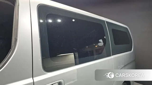 Hyundai The New Grand Starex id 3557813 из Кореи 10