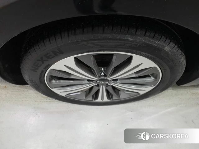 Kia K8 Hybrid id 3891755 из Кореи 10
