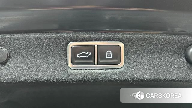 Hyundai Grandeur Hybrid (GN7) id 4432787 из Кореи 10