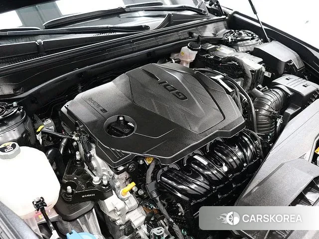 Hyundai Grandeur (GN7) id 3599660 из Кореи 10