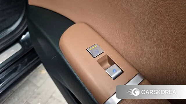 Hyundai Grandeur (GN7) id 3620117 из Кореи 10