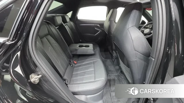 Audi A3 (8Y) id 3619674 из Кореи 10