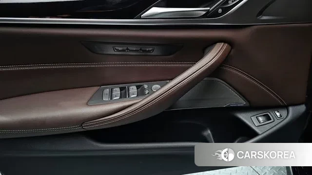 BMW 5 Series (G30) id 3028085 из Кореи 10