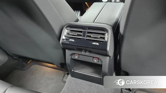 BMW 5 Series (G60) id 3382929 из Кореи 10