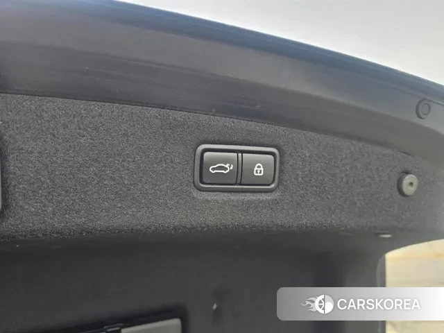 Genesis G90 id 3645954 из Кореи 10