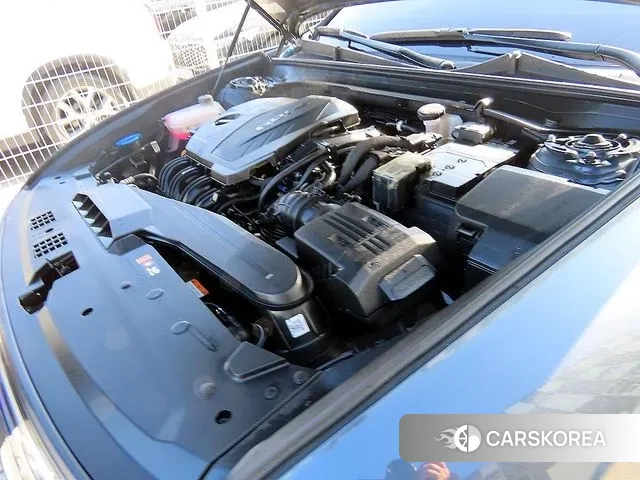 Hyundai Grandeur (GN7) id 3383402 из Кореи 10