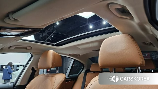 BMW 5 Series (G30) id 3953491 из Кореи 10