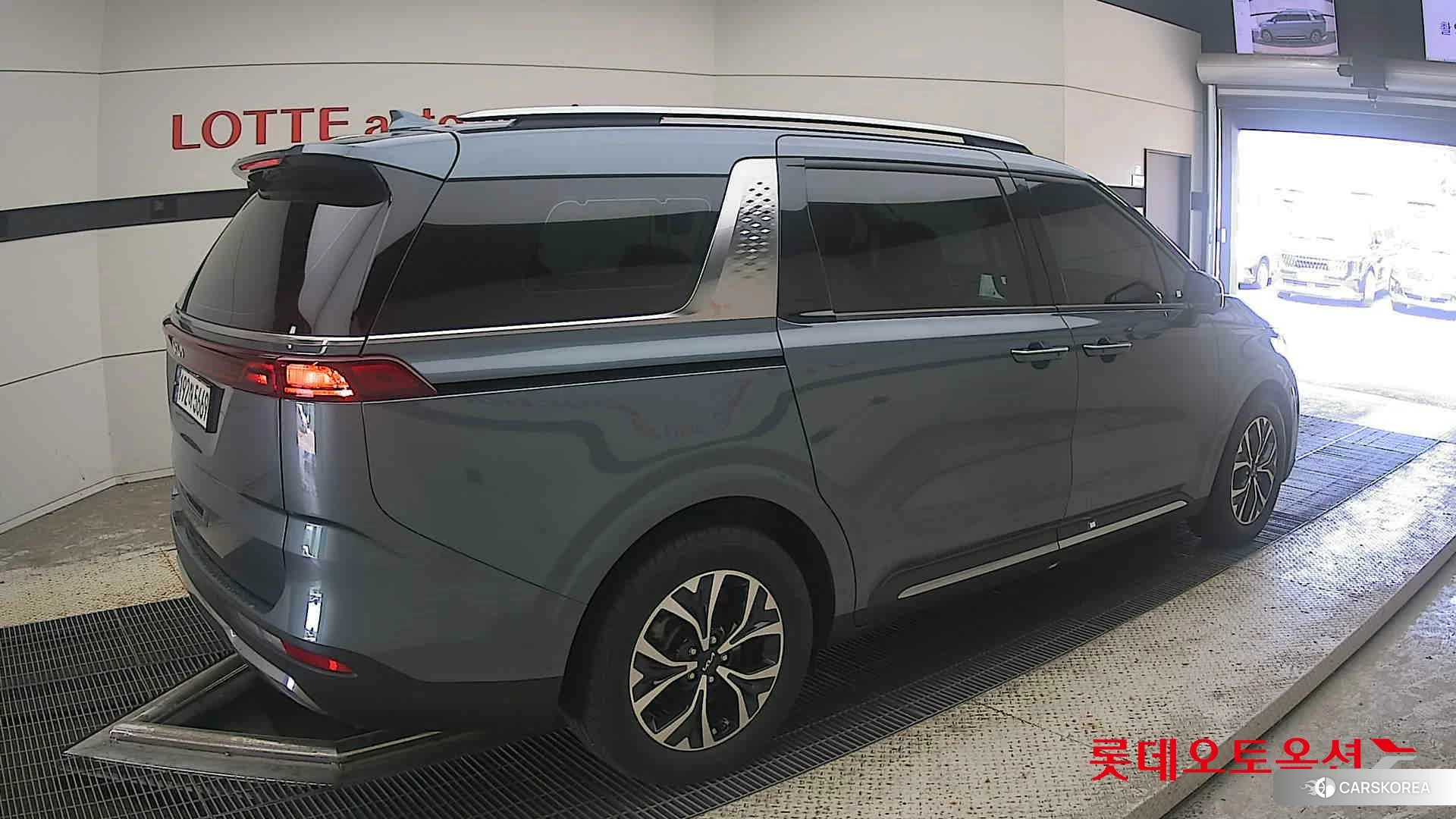 Kia Carnival id 4669077 из Кореи 10