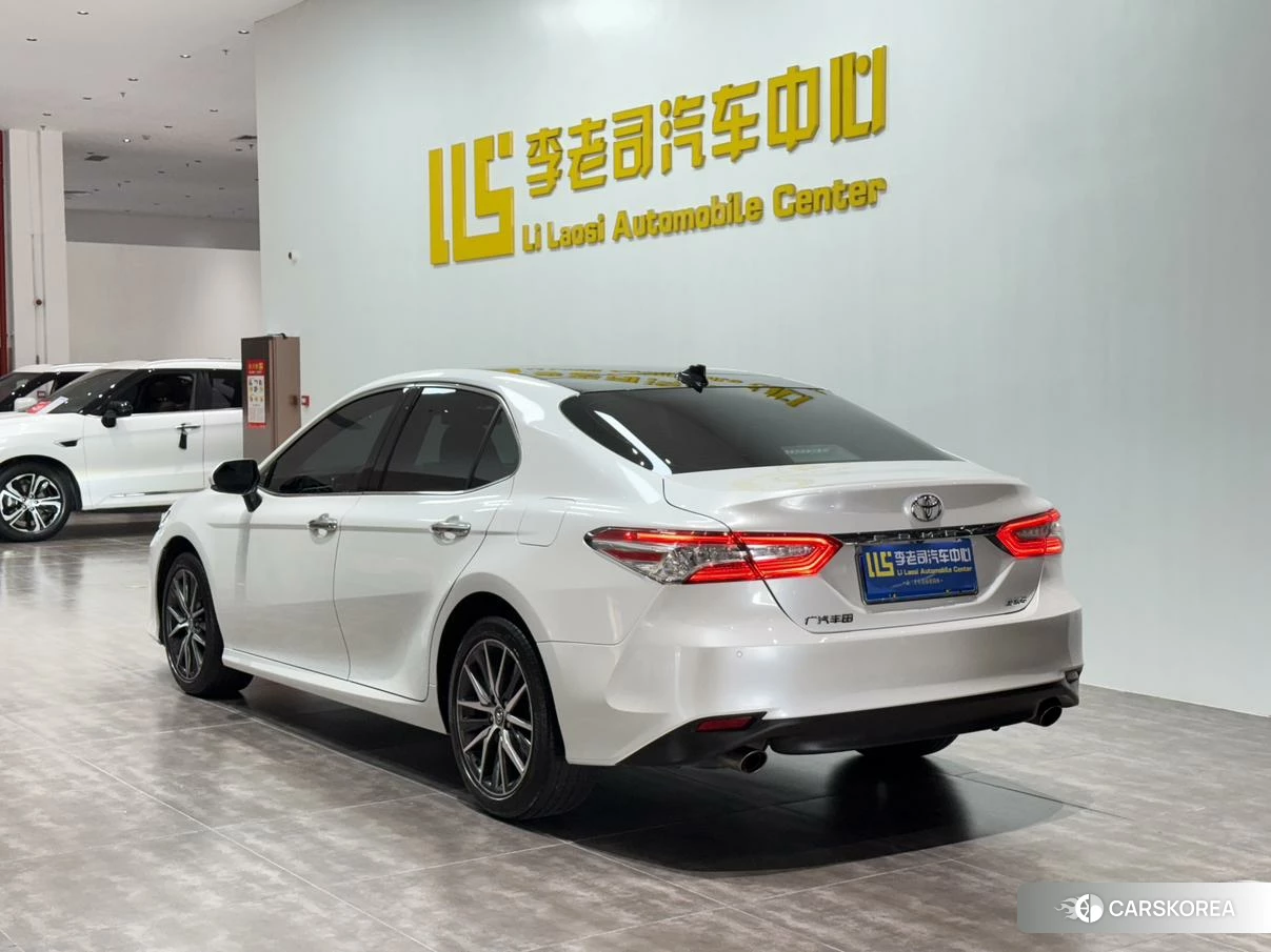 Toyota Camry id 4486279 из Китая 10
