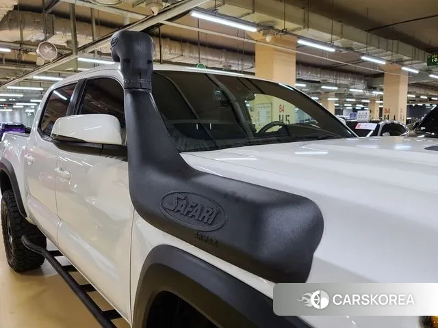 Toyota Tacoma id 3661709 из Кореи 10