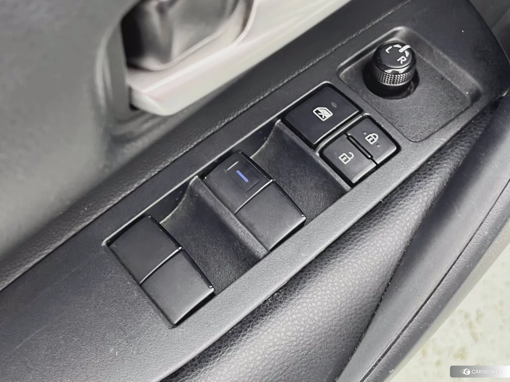 Toyota Corolla id 4407231 из Китая 10