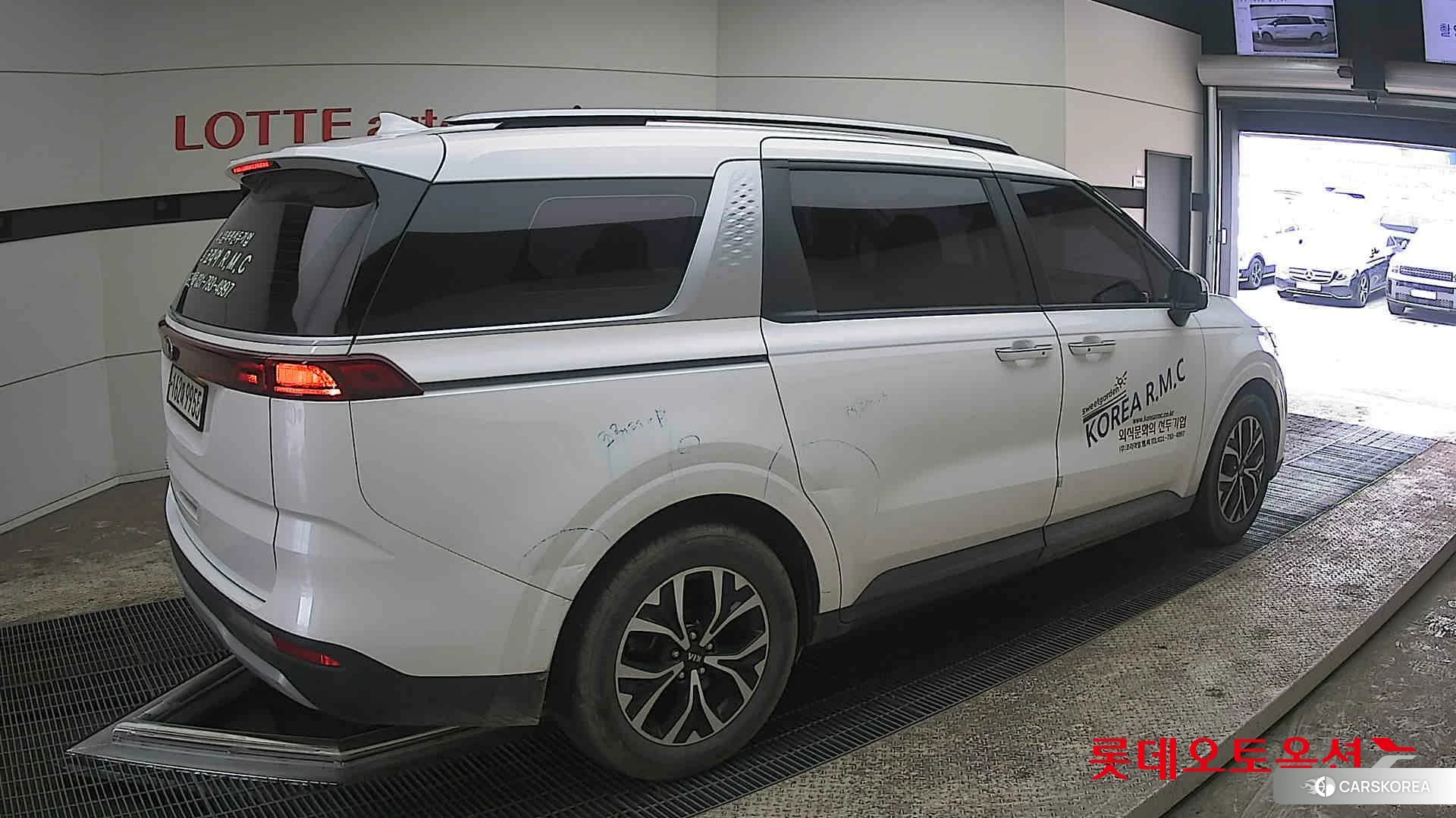 Kia Carnival id 3875729 из Кореи 10