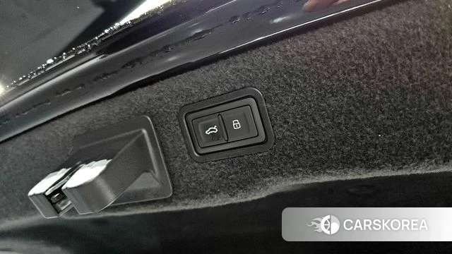 Audi A8 (D5) id 4350907 из Кореи 10