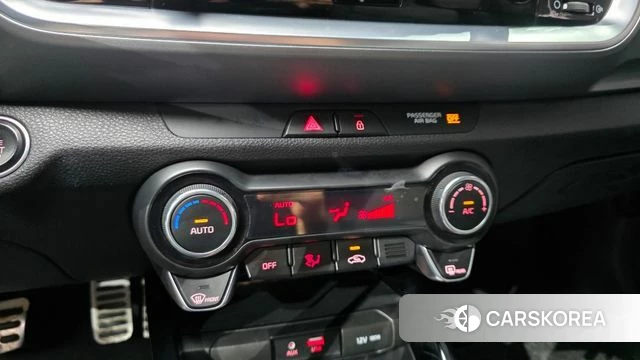 Kia Stonic id 4713440 из Кореи 10