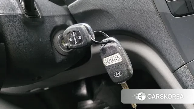 Hyundai The New Grand Starex id 3547477 из Кореи 10