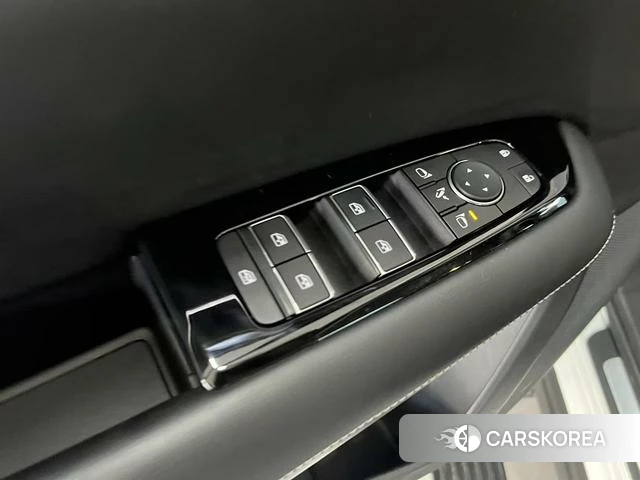 Nissan Exploring the land id 4259169 из Китая 10