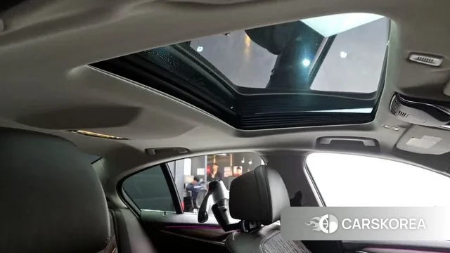 BMW 5 Series (G30) id 3617193 из Кореи 10